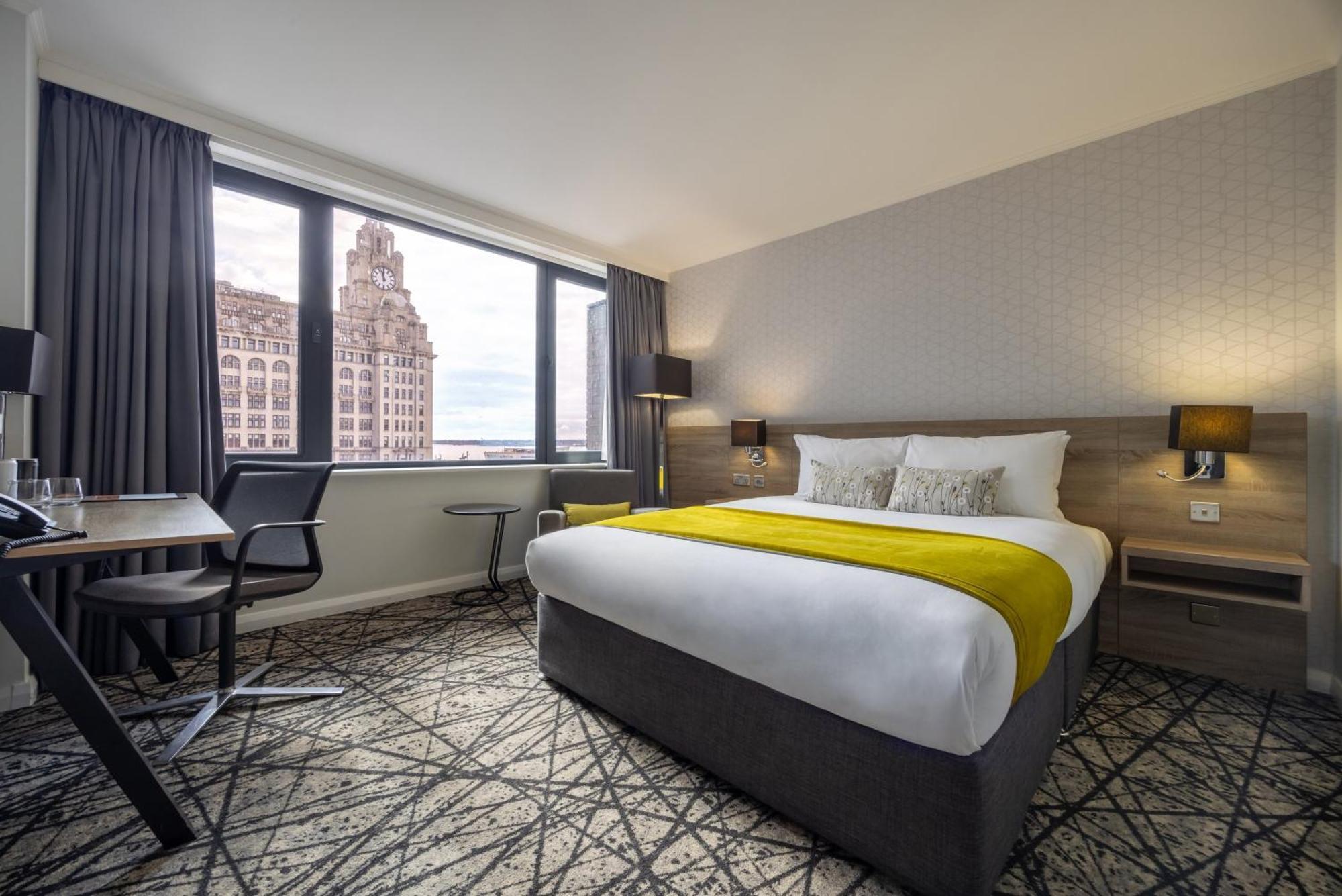 Crowne Plaza Centre By Ihg 4*