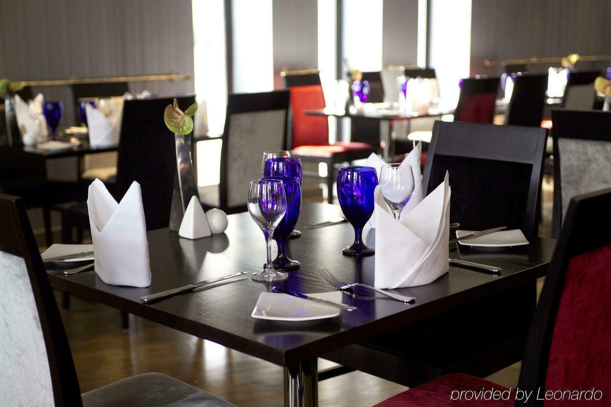 Crowne Plaza Centre By Ihg 4*