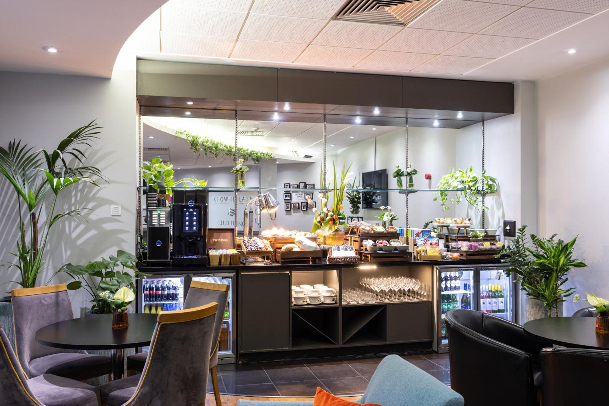 Crowne Plaza Centre By Ihg 4*